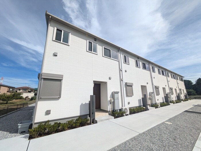 カーサクラーノの物件外観写真