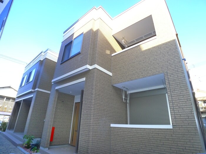 サンコート百合台の物件外観写真