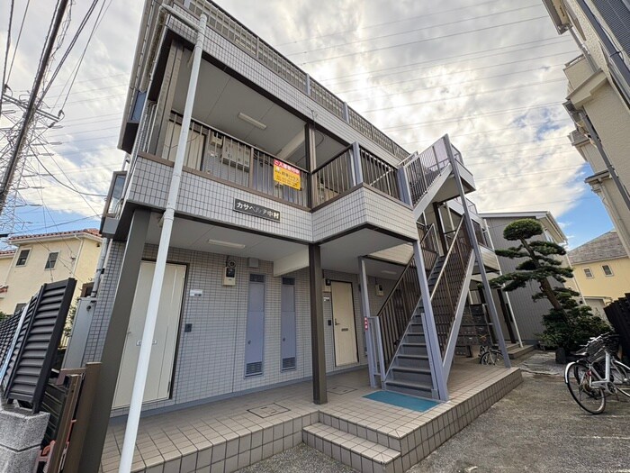 カサベルデ中村の物件外観写真