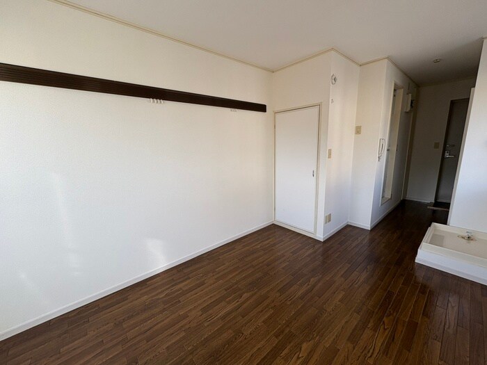 カサベルデ中村の物件内観写真