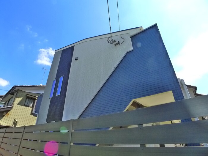 ネイヴスの物件外観写真