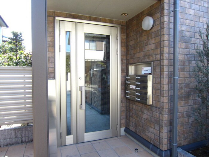 プランド－ルパレスの物件外観写真