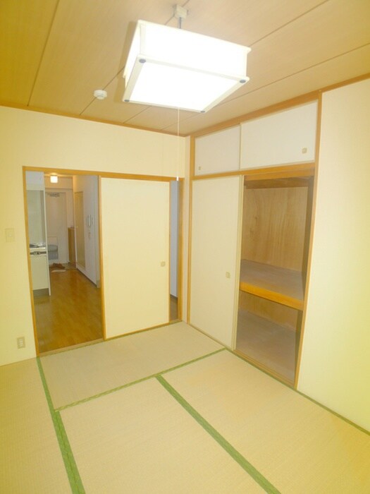 ラフォ－レひらとＡ棟の物件内観写真