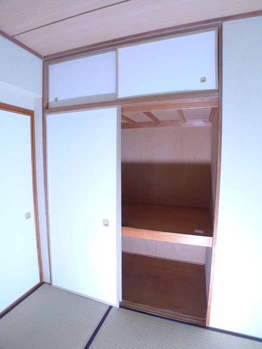 ラフォ－レひらとＡ棟の物件内観写真