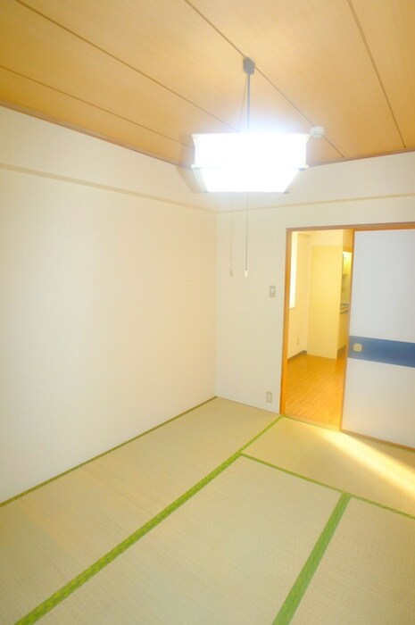 ラフォ－レひらとＡ棟の物件内観写真