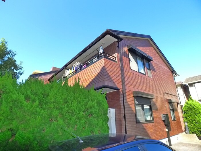 デルフィ参番館の物件外観写真