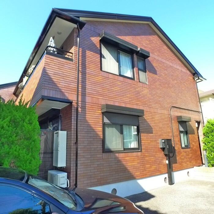 デルフィ参番館の物件外観写真