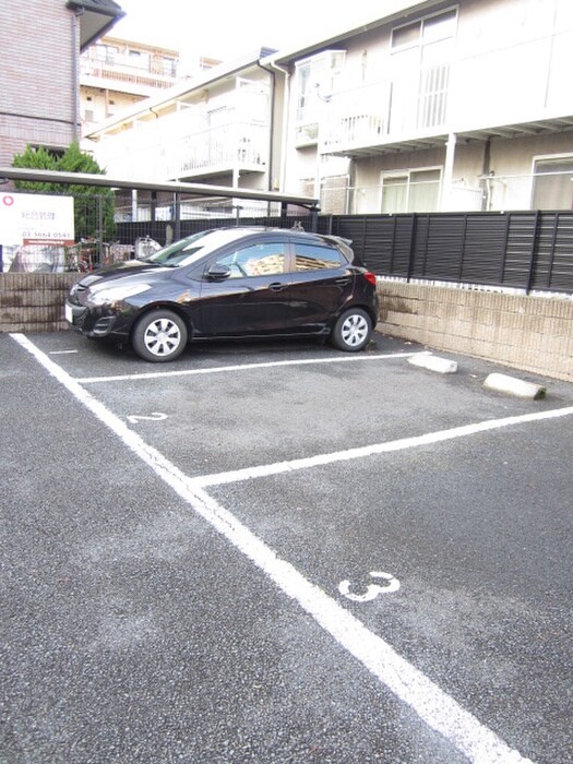 デルフィ参番館の物件外観写真