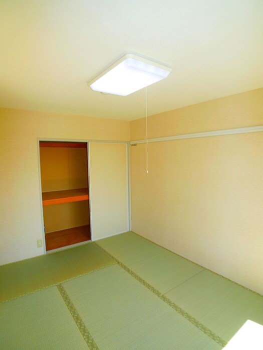 ﾘﾊﾞ-ｻｲﾄﾞﾊｲﾂ6号館の物件内観写真