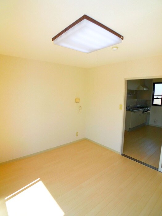 ﾘﾊﾞ-ｻｲﾄﾞﾊｲﾂ6号館の物件内観写真