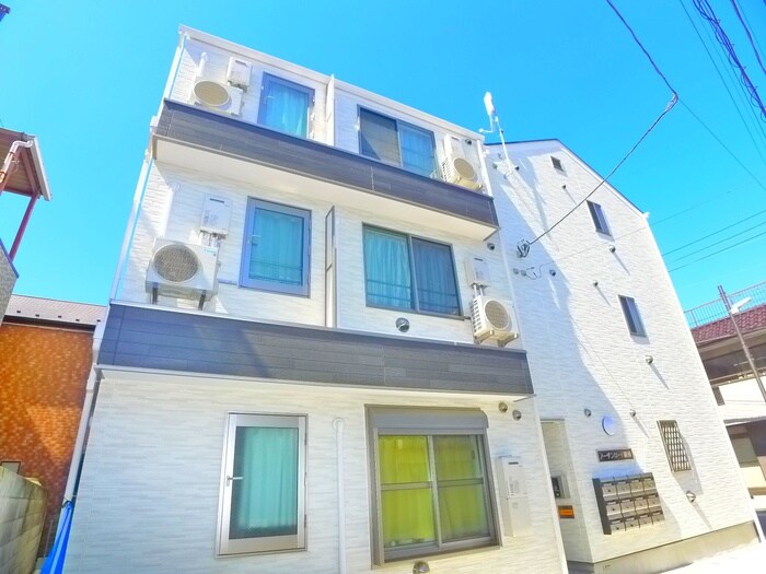 ノーザンロード綾瀬の物件外観写真