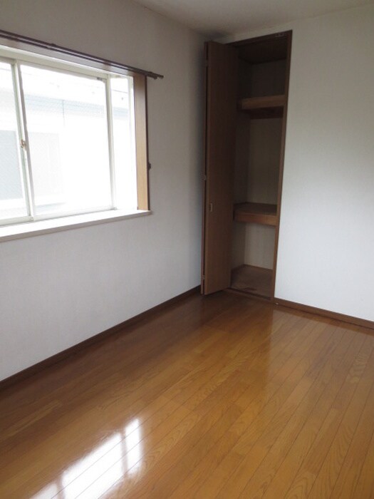 ラ－ジガ－デンＢの物件内観写真