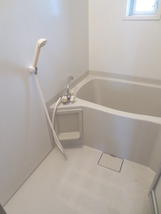 ラ－ジガ－デンＢの物件内観写真