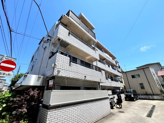 レジデンシャル蓮沼の物件外観写真