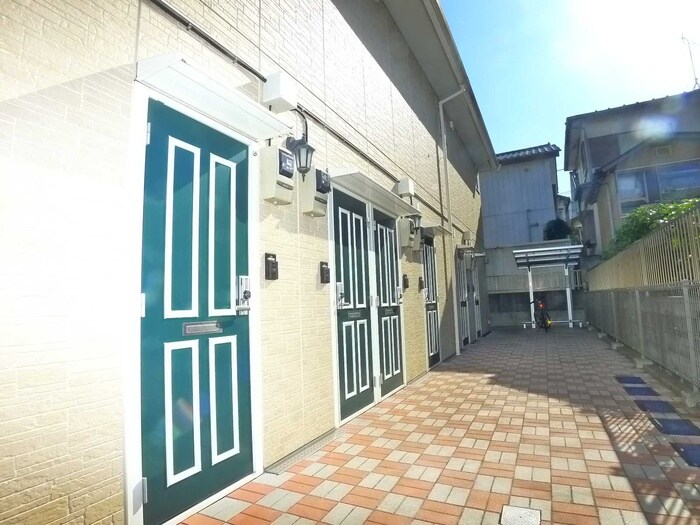 ロ－ズベリ－の物件外観写真