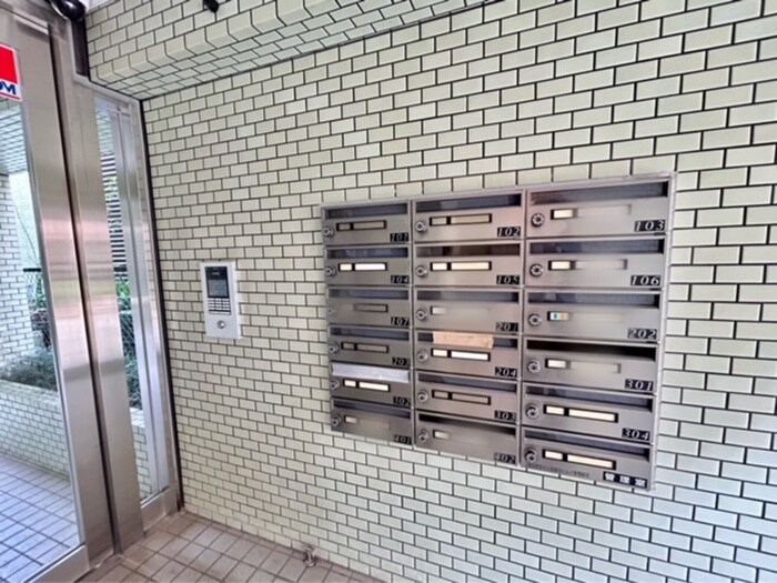 ビッグヴァン日吉ホームズ(106)の物件外観写真