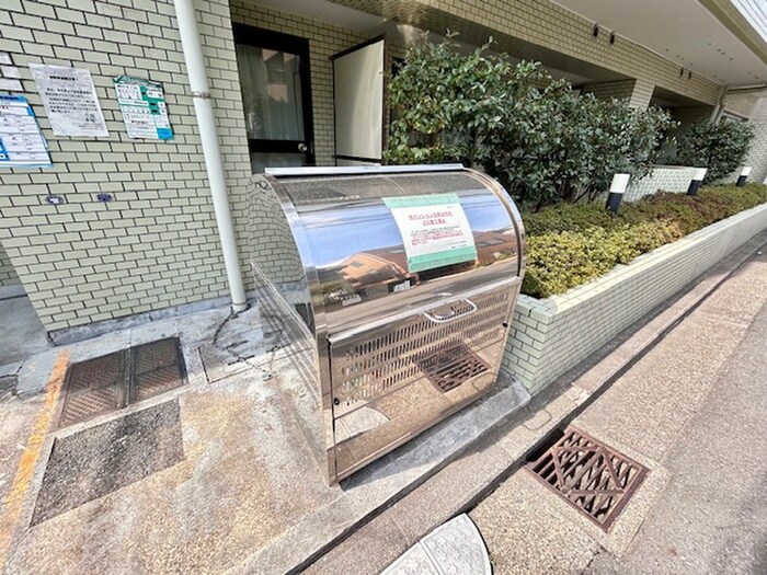 ビッグヴァン日吉ホームズ(106)の物件外観写真