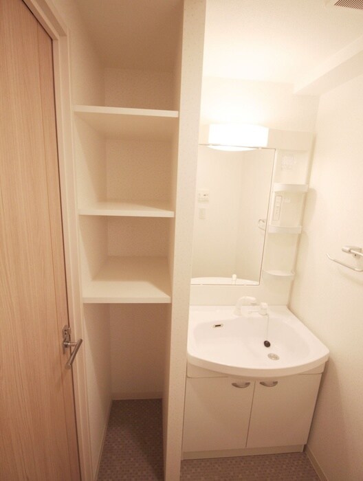 Log銀座東(302)の物件内観写真