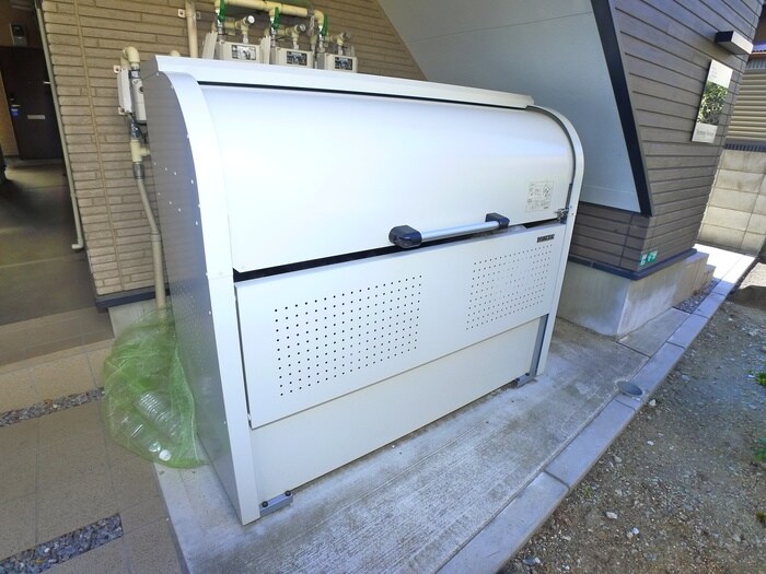 AISIO小岩の物件外観写真