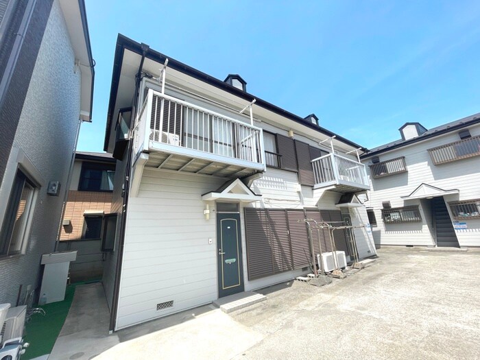 フラッツ持田Ａの物件外観写真