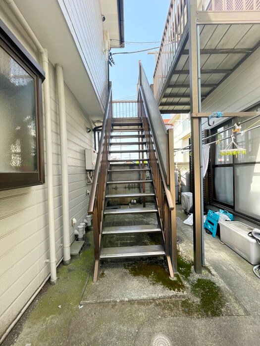 フラッツ持田Ａの物件外観写真