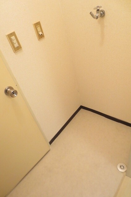 メゾン中白根（２Ｆ）の物件内観写真