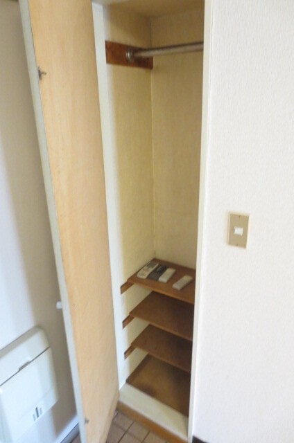 メゾン中白根（２Ｆ）の物件内観写真