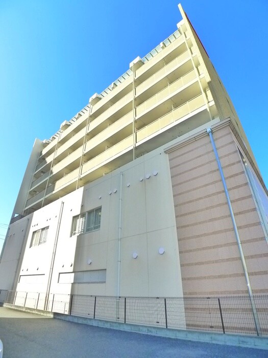 エストピア八潮の物件外観写真