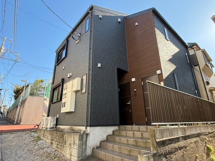 APRILE GOHONGIの物件外観写真