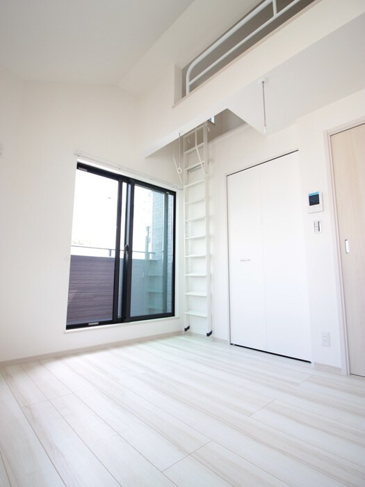 APRILE GOHONGIの物件内観写真