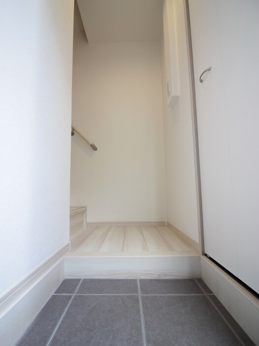 APRILE GOHONGIの物件内観写真