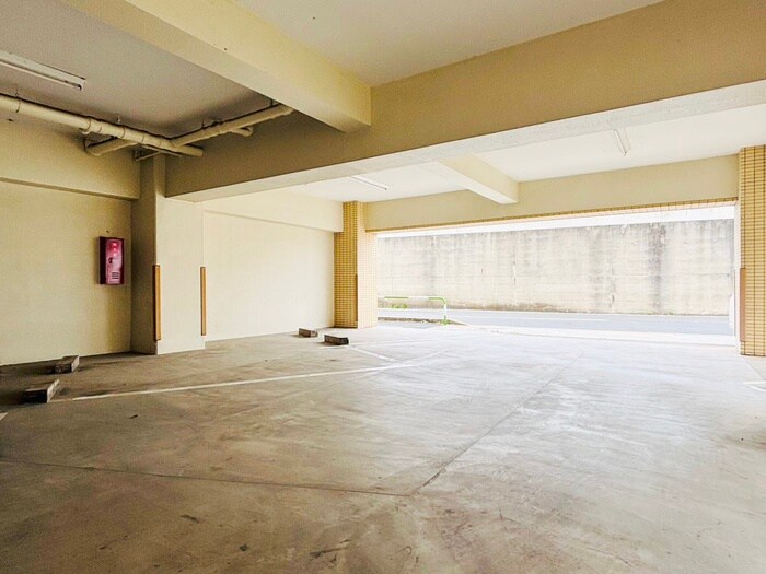 BEL、GRAVIA、TAKAHASHIの物件外観写真