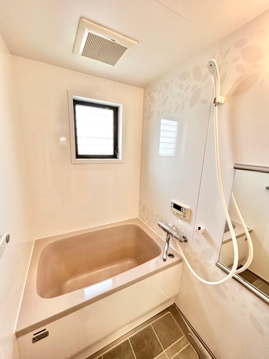 BEL、GRAVIA、TAKAHASHIの物件内観写真