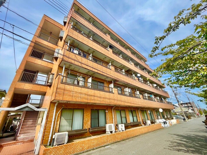 ウィンク松木の物件外観写真