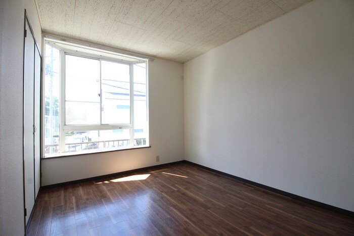 ファミール鶴園の物件内観写真