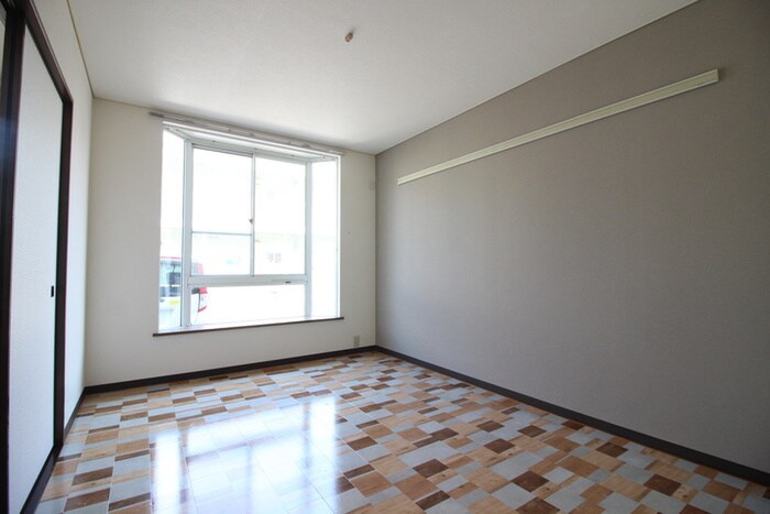 ファミール鶴園の物件内観写真