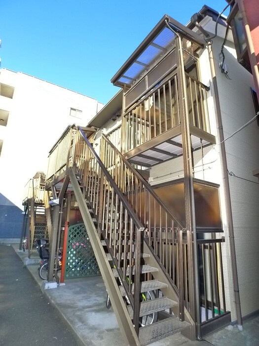 バ－ドハイツの物件外観写真