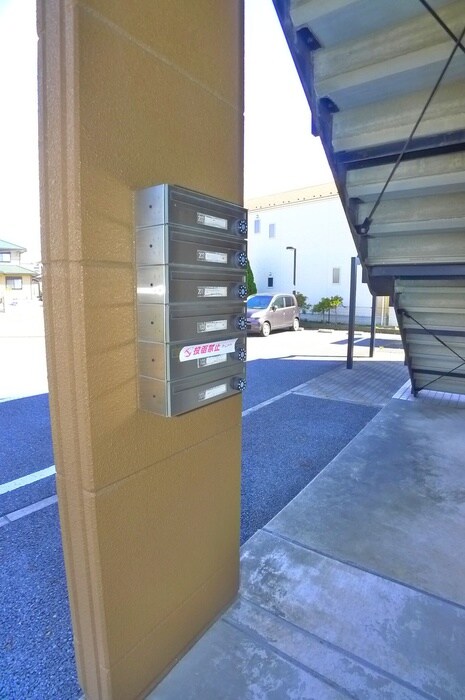 ウィングコートの物件外観写真