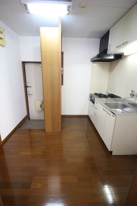 ファーストクオーターの物件内観写真