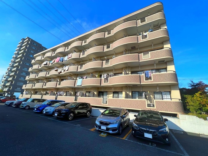 ロイヤルメゾン４の物件外観写真