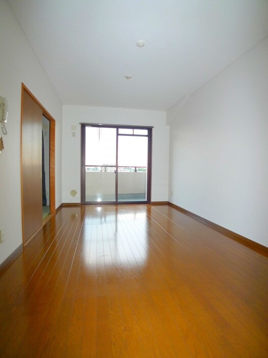 ロイヤルメゾン４の物件内観写真