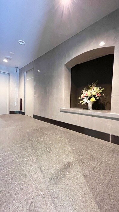 レジディア神田岩本町の物件外観写真