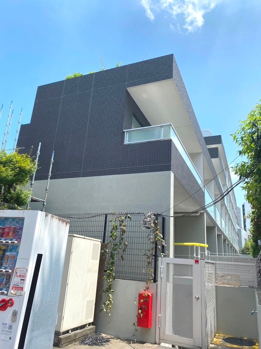 カスタリア初台Ⅱの物件外観写真