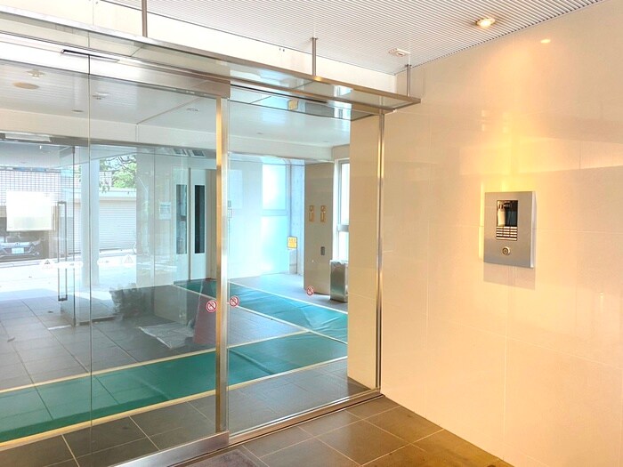 カスタリア初台Ⅱの物件外観写真