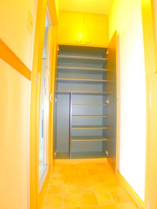 グリ－ンウェ－ブⅢ棟の物件内観写真