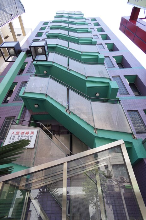 パレス内田６号館の物件外観写真