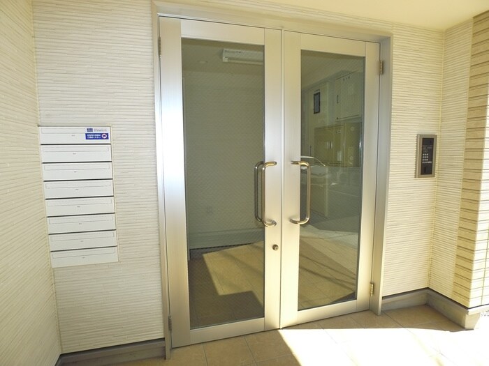 グランシャレー北千住の物件外観写真