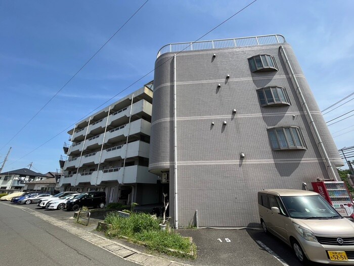 シャロン本厚木の物件外観写真