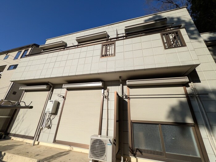 メゾン・リヴィエールの物件外観写真