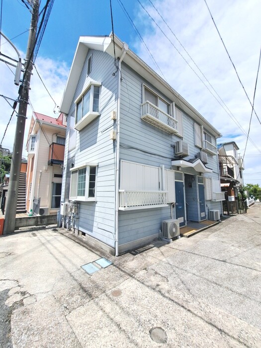 シ－コ－ポの物件外観写真